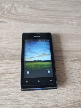 Sony Xperia E nr 13, sprawny
