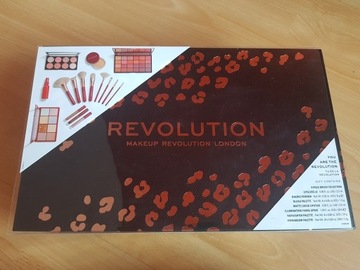 Makeup Revolution London Duży zestaw Kosmetyków 