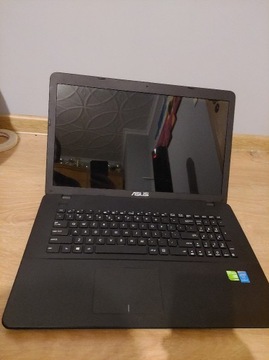 Laptop ASUS X751L I7 4510U GTX 840m USZKODZONY