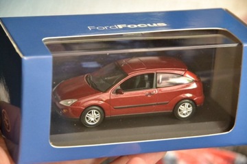 model Ford Focus 3d 1998 Minichamps 1/43 red