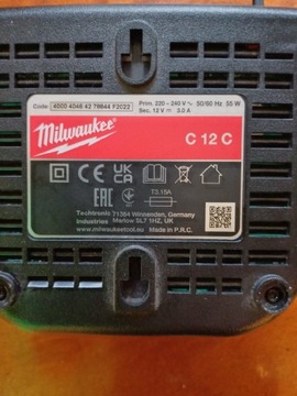 Ładowarka milwaukee m12