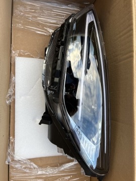 Reflektor lewy Hyundai i30 92101 G4600 