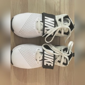 Buty Nike do koszykówki 