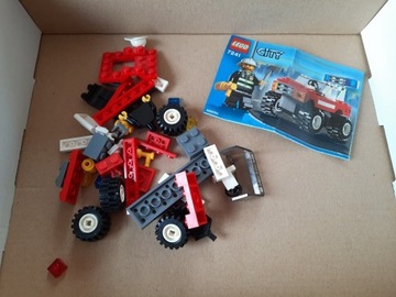 Zestaw LEGO 7241 - Wóz Dowódcy Straży