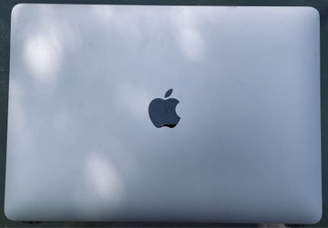 MacBook metryca LCD