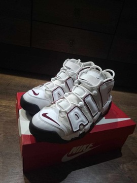 Buty NIKE AIR UPTEMPO 96