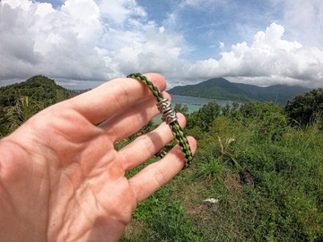 Ręcznie wykonany talizman szczęścia z Tajlandii