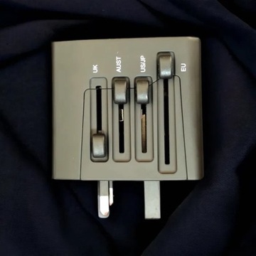 Ładowarka Adapter Sieciowy Tessan 4x USB