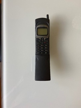 Telefon Nokia 8110 i