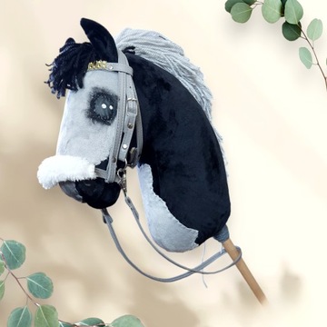 Hobby horse-srokacz- format pomiedzy a3 -a4 