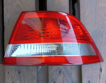 Lampa prawa tył sedan Saab 93 9-3 