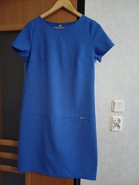 Niebieska sukienka rozmiar 38 nowa