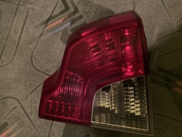 Lampa prawy tył volvo S 40 II 2007