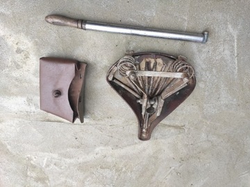 ZESTAW PRL Pompka, siodełko , klucze, narzędziówka