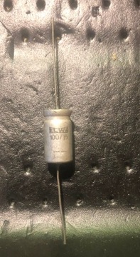 100uF 15V Kondensator elektrolit ELWA zabytek PRL