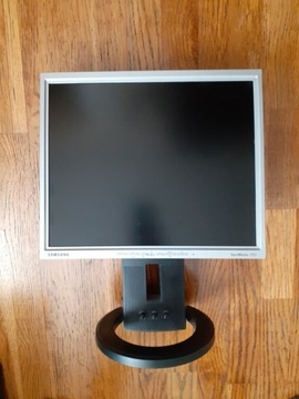 MONITOR SAMSUNG SYNC MASTER 173T-okazja