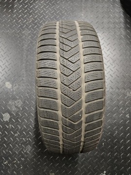 Opona zimowa Pirelli Sottozero 225/50/R17