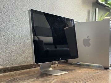 Apple Cinema Display 24” 1920:1080 Monitor