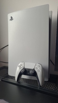 Konsola PlayStation 5 -- PS5 -- 1 Pad