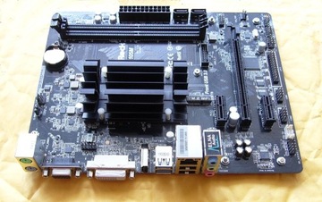 Płyta główna ASRock z procesorem SoC Intel J4105M