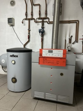 Piec gazowy Viessmann Vitogas 100 + zasobnik 