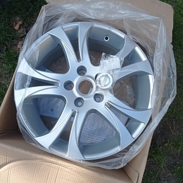 Felgi aluminiowe Nissan  7.0" x 17" 5x114.3 ET 40