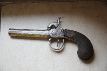  Oryginalny belgijski pistolet z XIX w. 