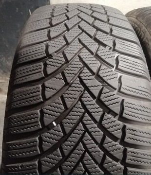 235/50R19 103V Bridgestone Blizzak LM 005