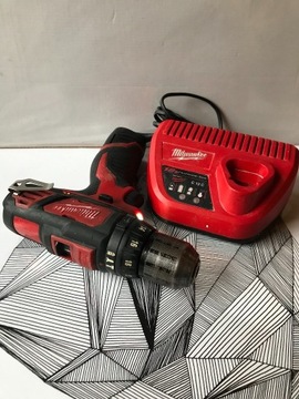 Wkrętarka udarowa Milwaukee M12 BDD BPD 2Ah 12V