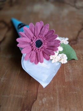 Gerbera - filc - ciemny róż - handmade - kwiaty