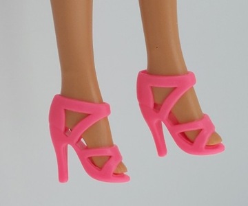 Buty dla lalki Barbie Standard i Curvy różowe.