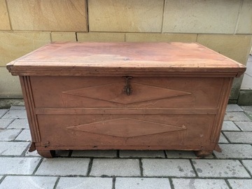 Stary kufer posagowy drewniany skrzynia