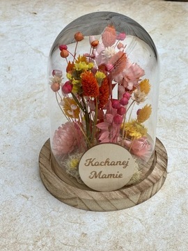 Szklana kopuła z suszonymi roślinami, Dzień Matki