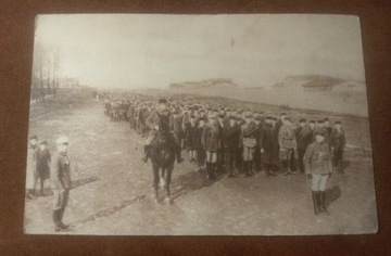 Kolumna marszowa na ćwiczeniach 1917r.