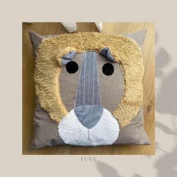 LEO - Animal pillow for baby & kid's room / room