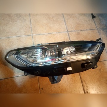 FORD MONDEO MK5 VIGNALE DYNAMIC LED REFLEKTOR PR