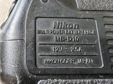 Grip Nikon MB-D10 do D300, D300S i D700