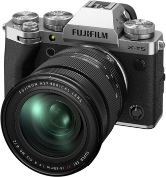 Fujifilm X-T5 + XF 16-80mm f4 OiS