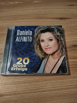 Daniela Alfinito - 20 Grobe Erfolge