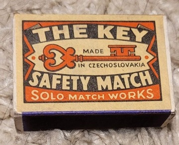 12 paczek zapałek The Key Made in Czechoslovakia