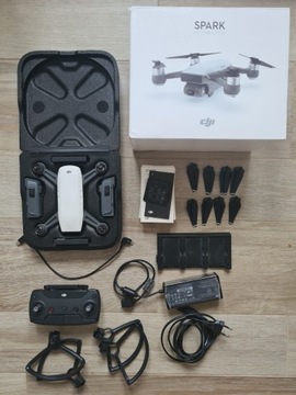 Dron DJI Spark Fly More Combo Biały (Alpine White)