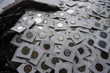 240szt monet w woreczku do wyceny po zbieraczu