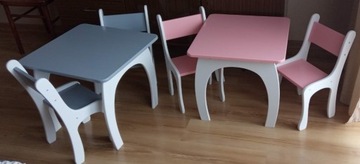 Stolik i dwa krzesełka dla dziecka , drewniane