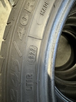 Opony 245/40R18 komplet Dębica UHP2