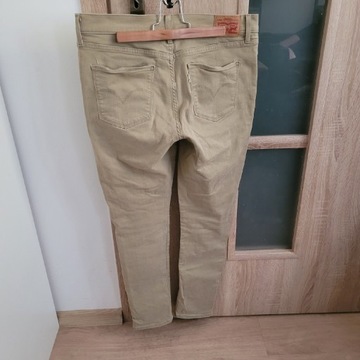 Spodnie  jeansowe  LEVI'S  w kol. beż  rozm. 31