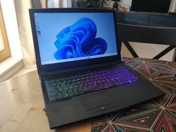 Laptop Hyperbook N85 I7-7700HQ GTX 1050 Ti 16 GB