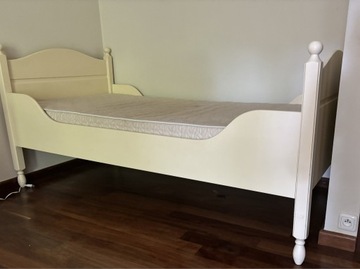Łóżko stylowe z litego drewna w kolorze ecru 190x90