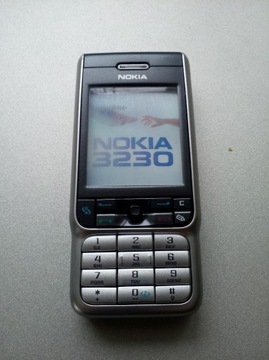 Atrapa telefonu NOKIA 3230 z ekspozycji sklepowej