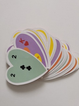 Karty do gry w kształcie Serc 52