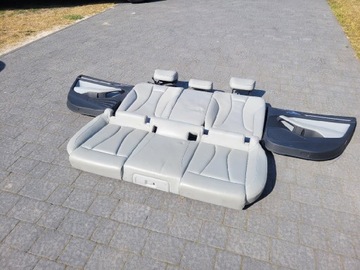 Fotele z Kanapa Tył + Boczki Tylne Audi A3 8V 